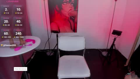 I am Dayanna  tecca online show from November 3, 12:03 am