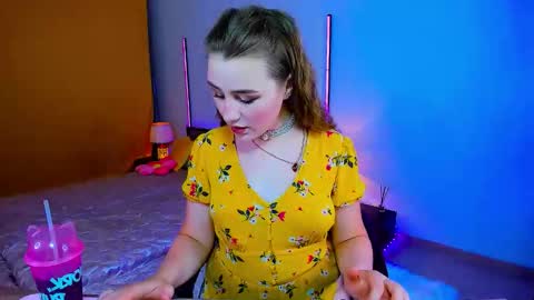 Zlata Golden online show from June 11, 2:33 am