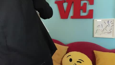 Shari online show from May 4, 4:16 am