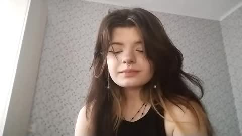 Camille online show from March 19, 2:10 pm