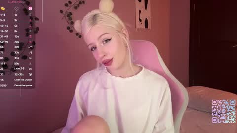 Maggie online show from June 14, 7:25 pm