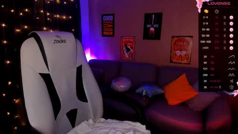Snapshot of deborah_moore chatting on October 5, 2:49 am Debora online show from October 5, 2:49 am
