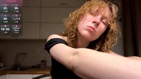 Hello My name is Sarah im new model here and little but shy. online show from March 17, 5:28 pm