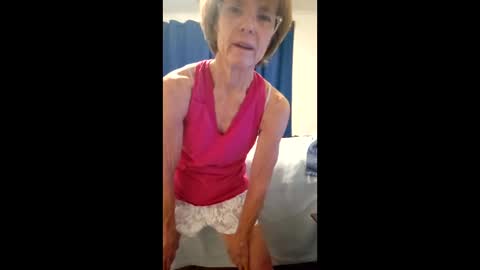 deelightful4you online show from April 22, 6:05 pm