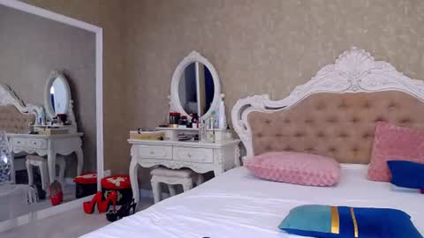 DeenaJay online show from June 27, 5:41 am