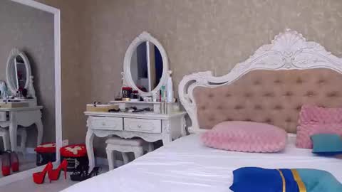 DeenaJay online show from July 11, 6:02 am