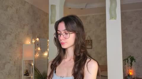Snapshot of defeded_lovee chatting on October 2, 7:19 pm Amy online show from October 2, 7:19 pm