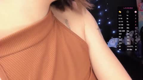 LEA online show from March 15, 7:49 pm