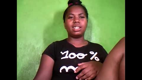 Snapshot of deliah712909 chatting on February 5, 7:50 am deliah712909 online show from February 5, 7:50 am