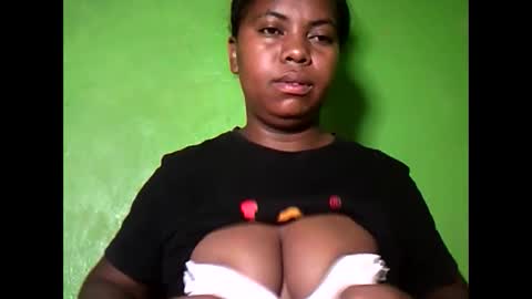 Snapshot of deliah712909 chatting on February 23, 4:44 am deliah712909 online show from February 23, 4:44 am