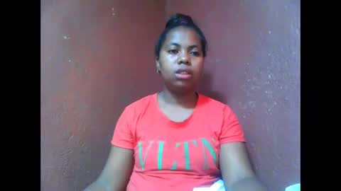 Snapshot of deliah712909 chatting on January 3, 4:11 am deliah712909 online show from January 3, 4:11 am