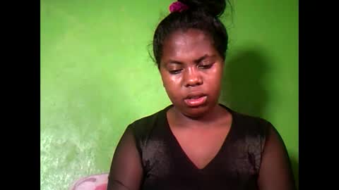 Snapshot of deliah712909 chatting on February 6, 12:04 pm deliah712909 online show from February 6, 12:04 pm