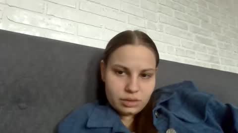 Lisa online show from April 26, 2:26 pm