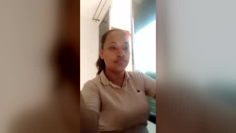 Sarah online show from June 28, 9:54 pm