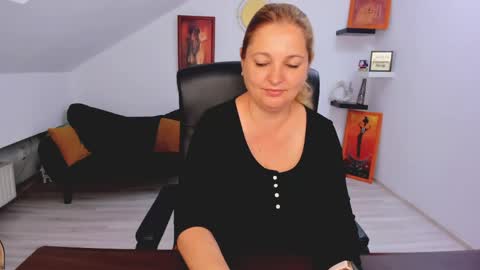 DeliciousLolly online show from May 27, 3:25 am