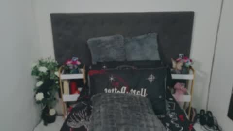 Delilah Blaze online show from June 17, 8:32 pm