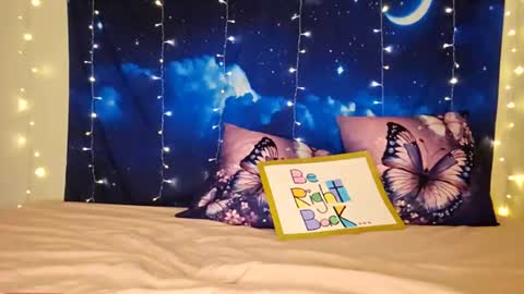 DelilaLove3412 online show from August 5, 6:47 pm