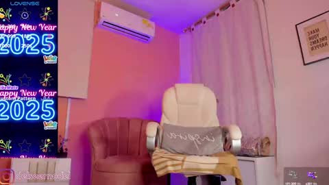 Snapshot of delsee_ chatting on January 10, 3:06 pm Delsee online show from January 10, 3:06 pm