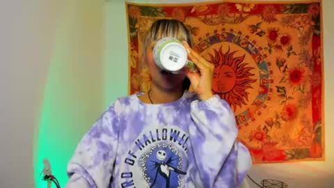 demeter__ online show from June 11, 2:00 am