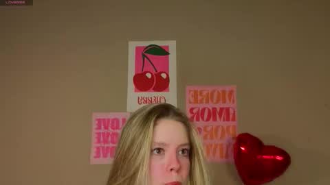 Emma online show from February 20, 7:04 pm