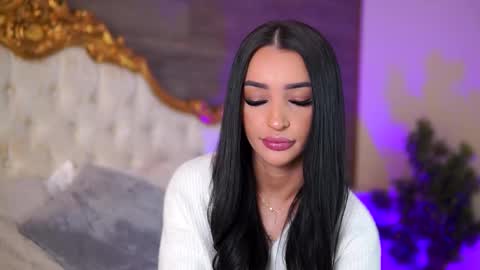 denisedevilles online show from February 11, 8:26 am