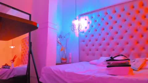 denisse_logan online show from July 24, 3:15 am