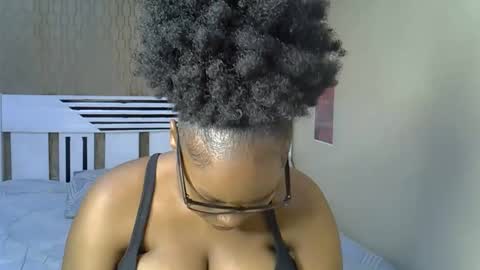 desiredahlia33 online show from March 9, 9:23 am