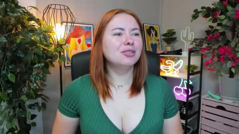 Snapshot of desirelayla chatting on September 19, 7:18 am LAYLA online show from September 19, 7:18 am