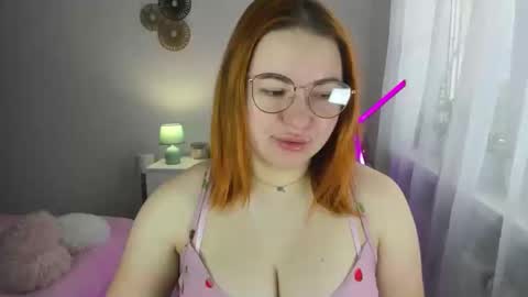 Snapshot of desirelayla chatting on March 11, 7:14 am LAYLA online show from March 11, 7:14 am