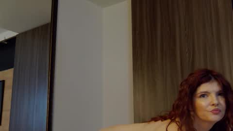 DesireMilf online show from March 3, 7:25 am