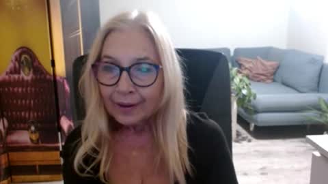 S O F I A online show from November 12, 3:10 pm