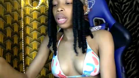 Deslimbody online show from April 29, 11:43 pm