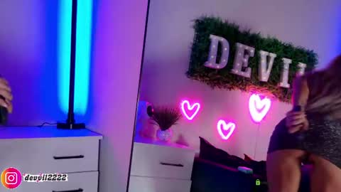 Devill2222 online show from June 30, 7:57 pm