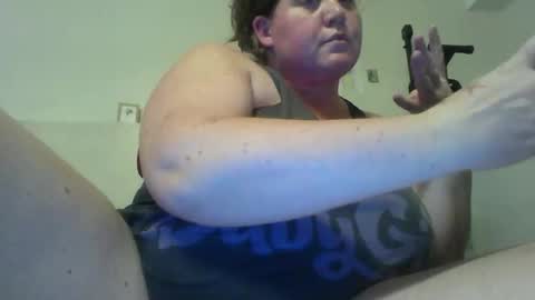 devine_vixen online show from November 12, 5:00 pm