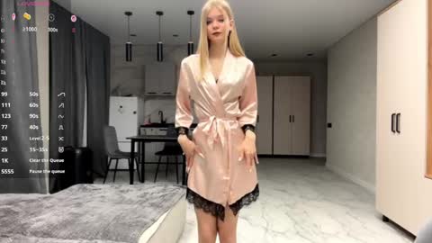 dewdropdoll online show from June 5, 4:13 pm