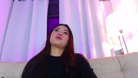 Snapshot of diamond_canela chatting on March 3, 4:21 am diamond_canela online show from March 3, 4:21 am