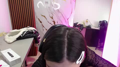 diamond_juliana_ online show from April 29, 3:21 am