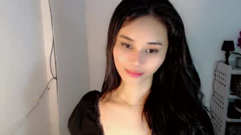 Bella online show from July 12, 2:29 pm