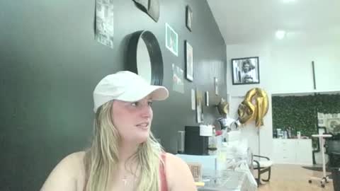 diamondj2104 online show from September 26, 9:23 pm