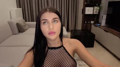 Iris online show from February 26, 8:41 pm