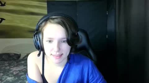 diana_back3 online show from November 9, 3:08 pm