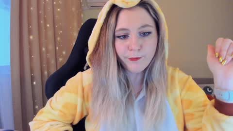 Snapshot of diana_floweri chatting on January 8, 10:26 am Diana online show from January 8, 10:26 am