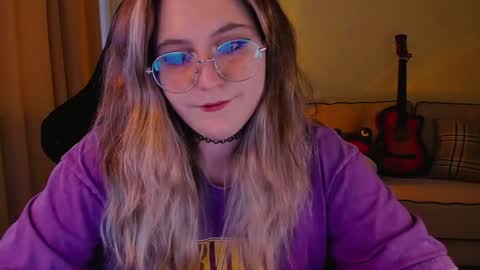 Snapshot of diana_floweri chatting on December 11, 9:30 am Diana online show from December 11, 9:30 am