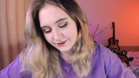 Snapshot of diana_floweri chatting on February 21, 10:07 am Diana online show from February 21, 10:07 am