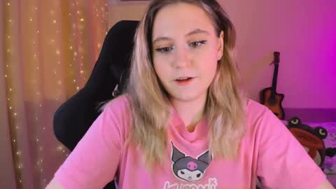 Snapshot of diana_floweri chatting on February 12, 9:31 am Diana online show from February 12, 9:31 am
