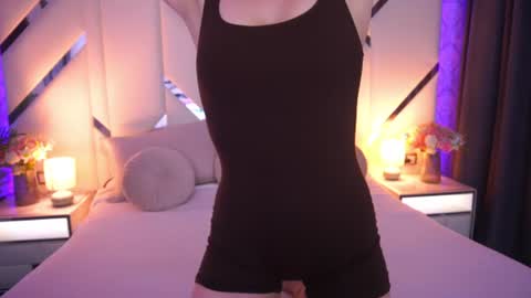 diana_nova online show from June 18, 12:10 pm