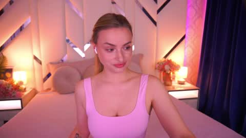 diana_nova online show from May 1, 6:38 am