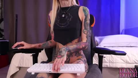Snapshot of diana_rotor chatting on October 15, 7:00 am Diana online show from October 15, 7:00 am