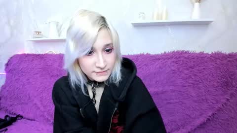 dianabardot online show from March 14, 8:26 am