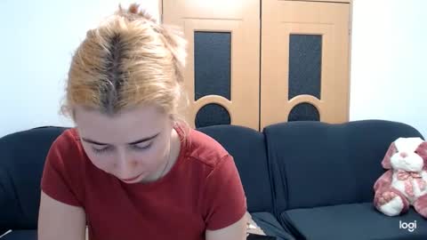 dianasmiey7 online show from February 17, 7:44 pm